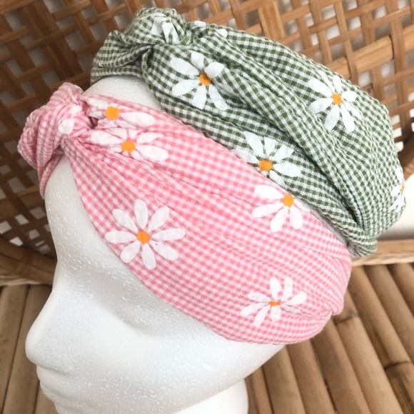 Nordstrom Berry Twist Knotted Headband Floral Pack - Picture 8 of 11